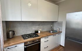 1кім в Центрі,вул.Набережна